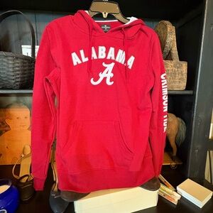 Colosseum Red and White Alabama Pullover Hoodie